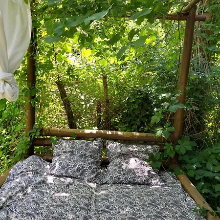 Insolite - Nuit A La Belle Etoile Dans Gazebo Thai Pres De La Riviere